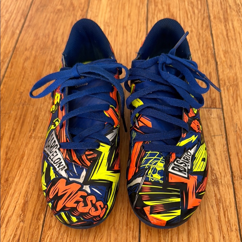 Adidas Nemeziz Messi 19.4 kids soccer cleats size 3